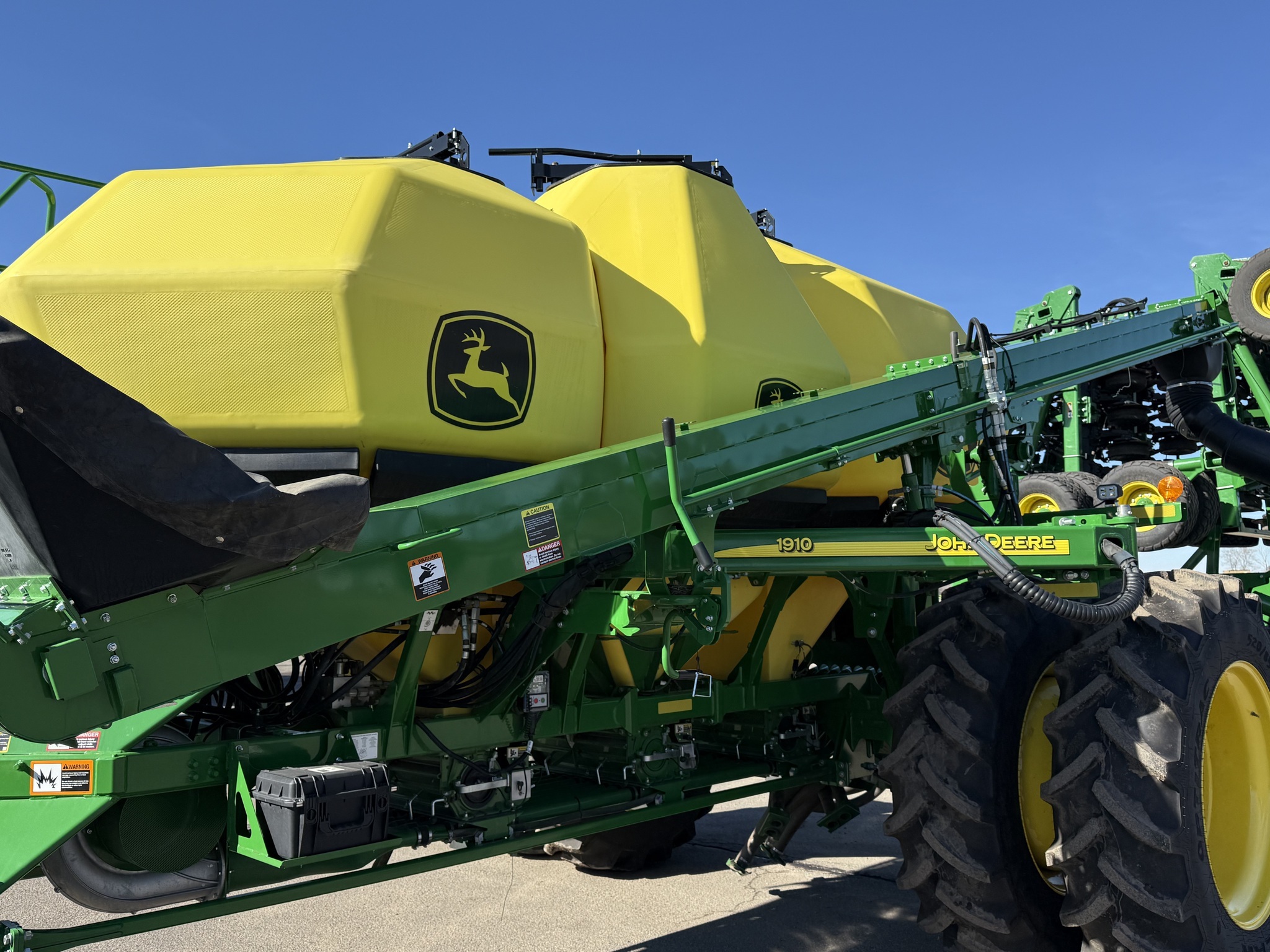 2024 John Deere N560 Air Seeder