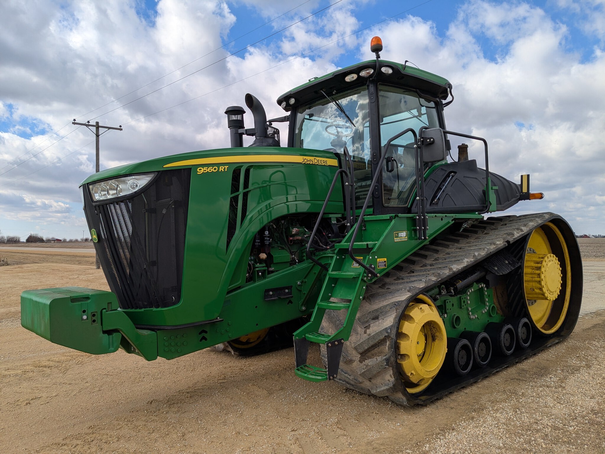 2014 John Deere 9560RT Tractor