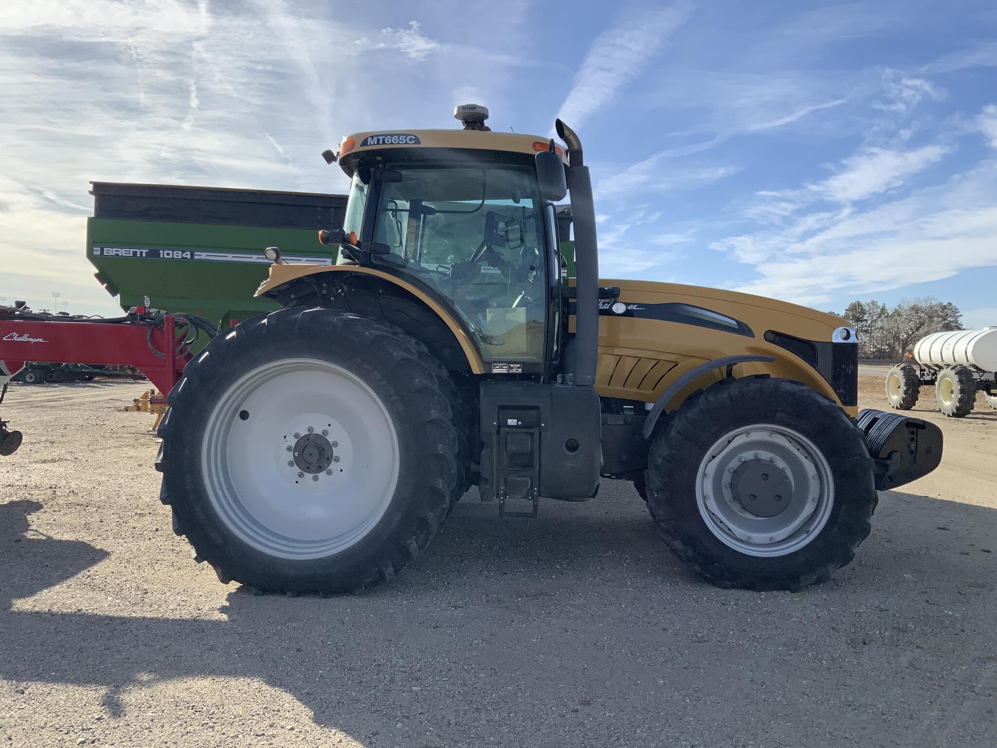 2011 Challenger MT665C Tractor