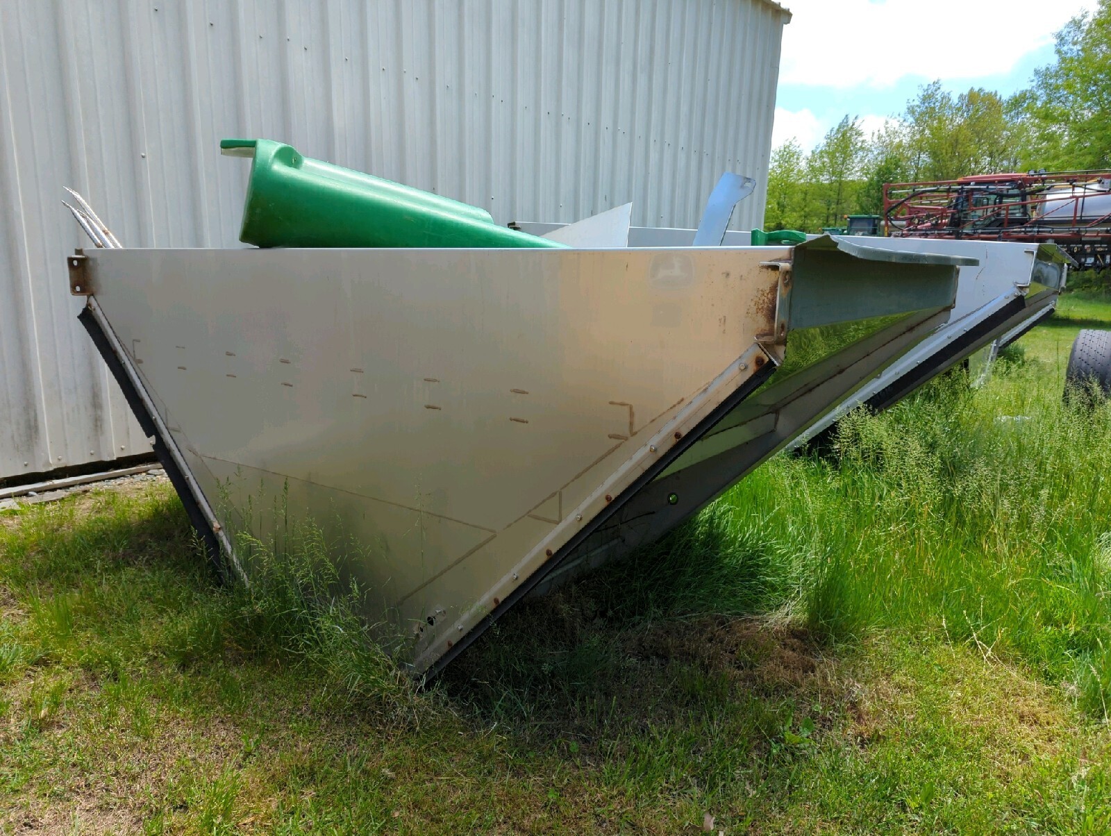 2009 New Leader MultApplier L3030 Self-Propelled Fertilizer Spreader