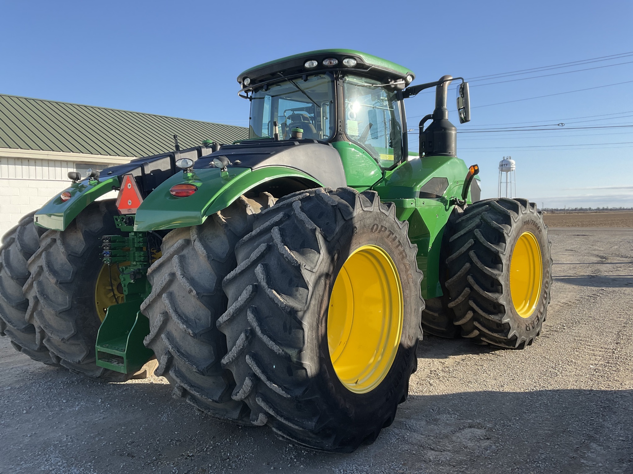2021 John Deere 9520R Tractor