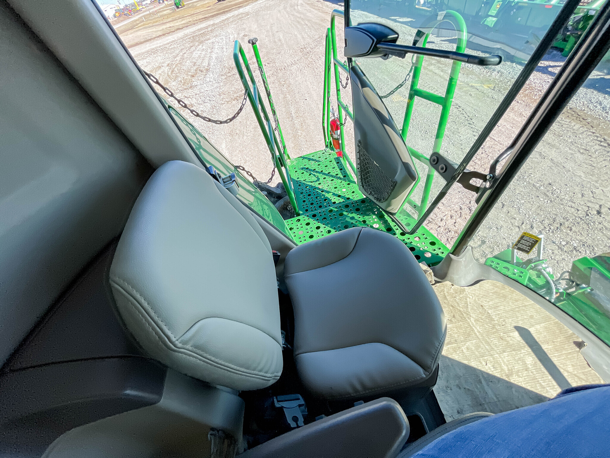 2023 John Deere S780 Combine