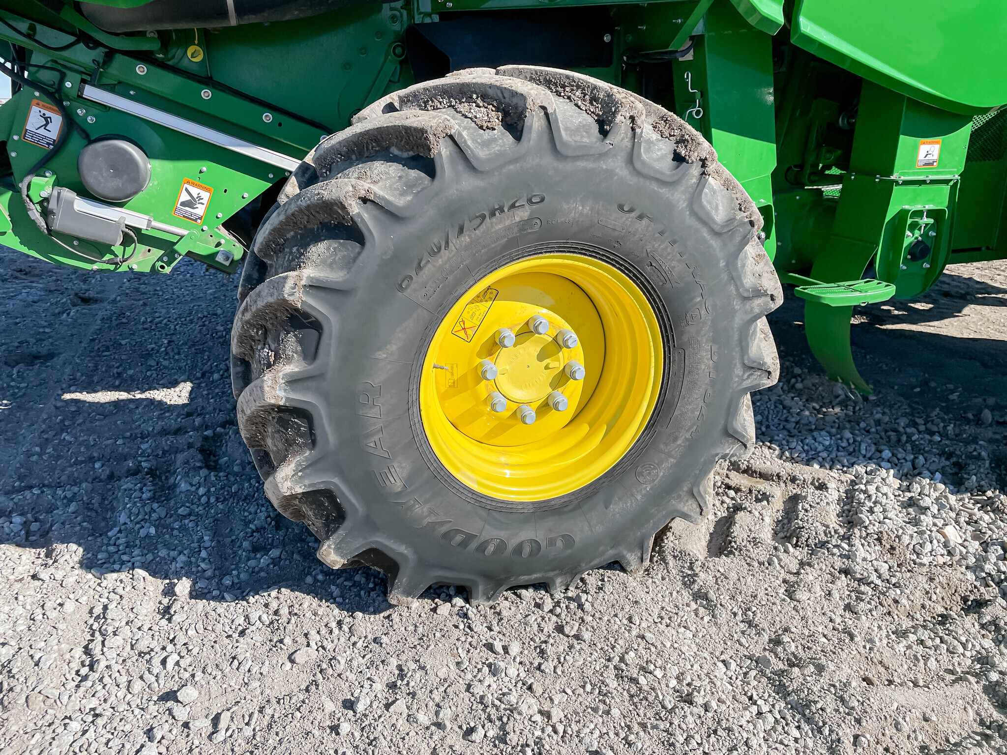 2023 John Deere S780 Combine