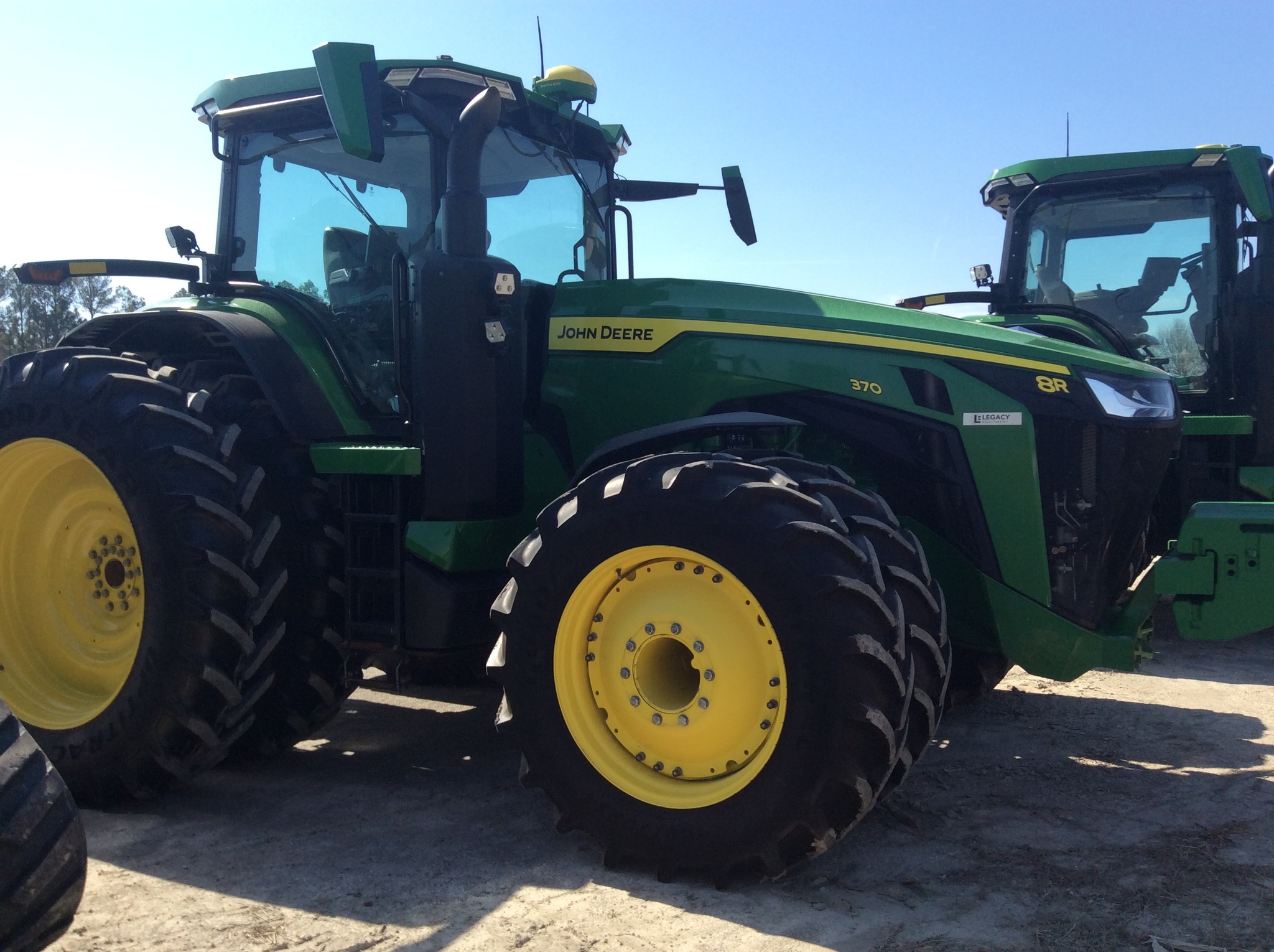 2023 John Deere 8R 370 Tractor