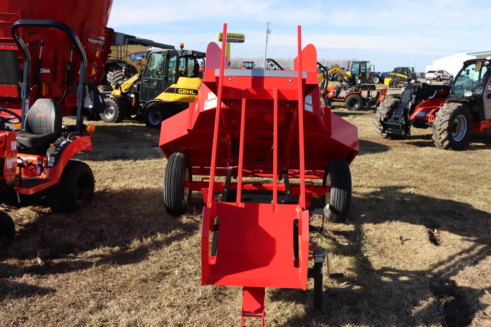  Kuhns Manufacturing AF4 Hay Stacking Equipment