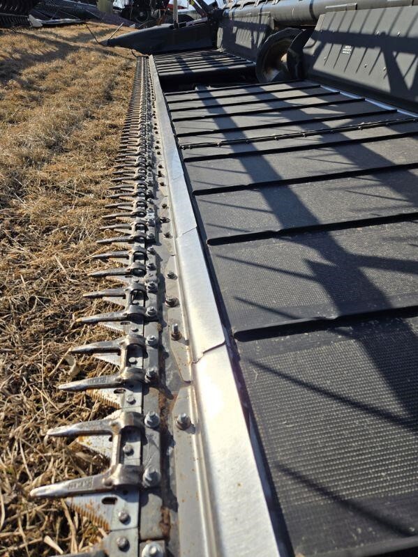 2012 Gleaner 9250 Platform