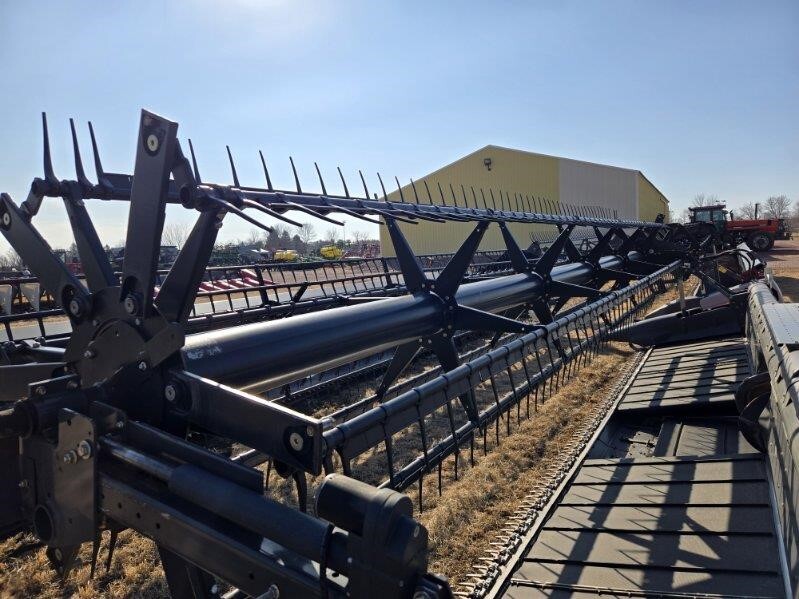 2012 Gleaner 9250 Platform