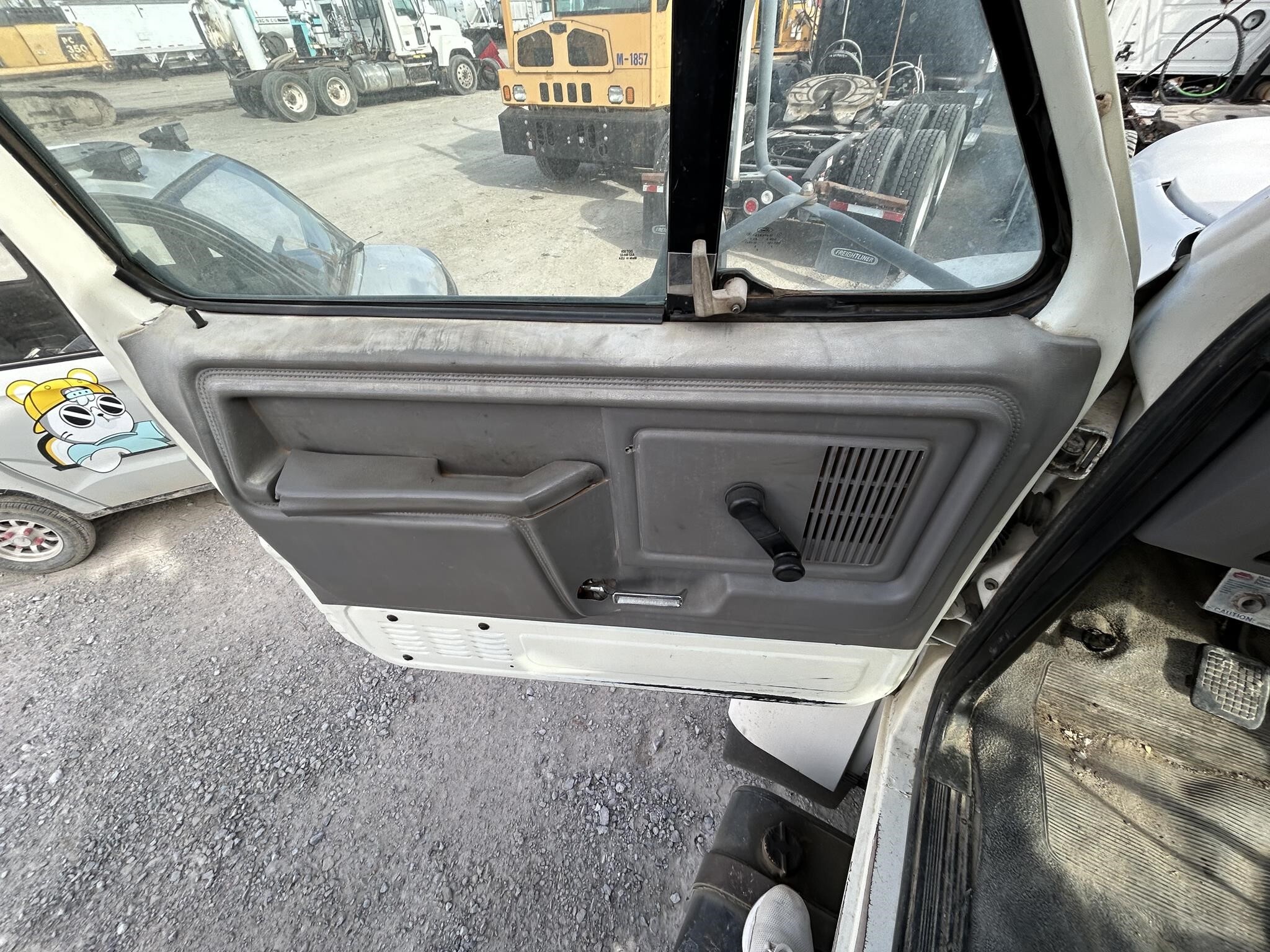 1998 Altec D842ABB Crane