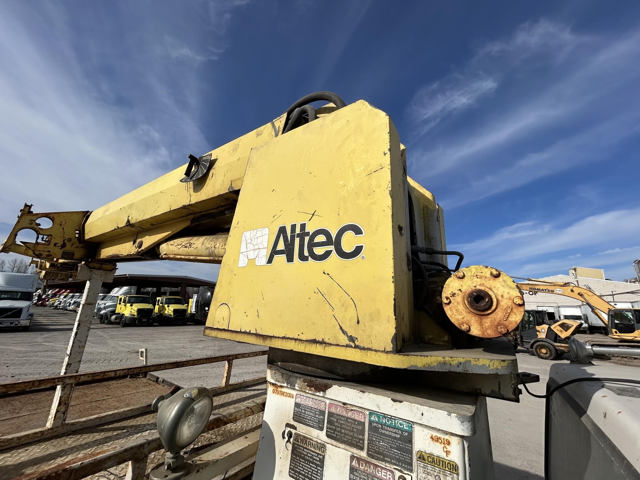 1998 Altec D842ABB Crane