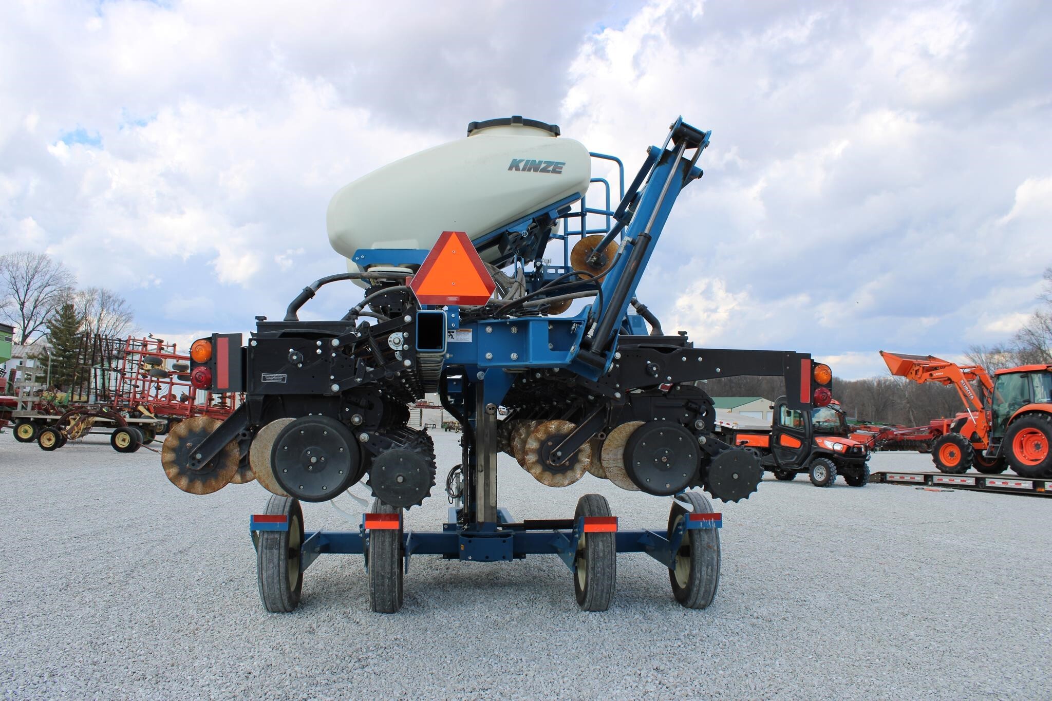 2018 Kinze 3500 Planter