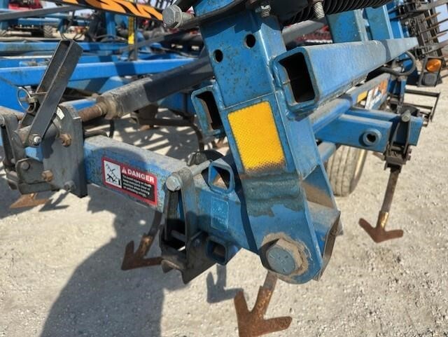  DMI Tigermate II Field Cultivator