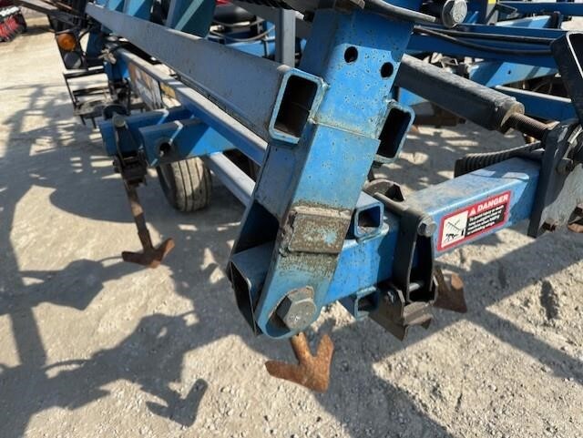  DMI Tigermate II Field Cultivator