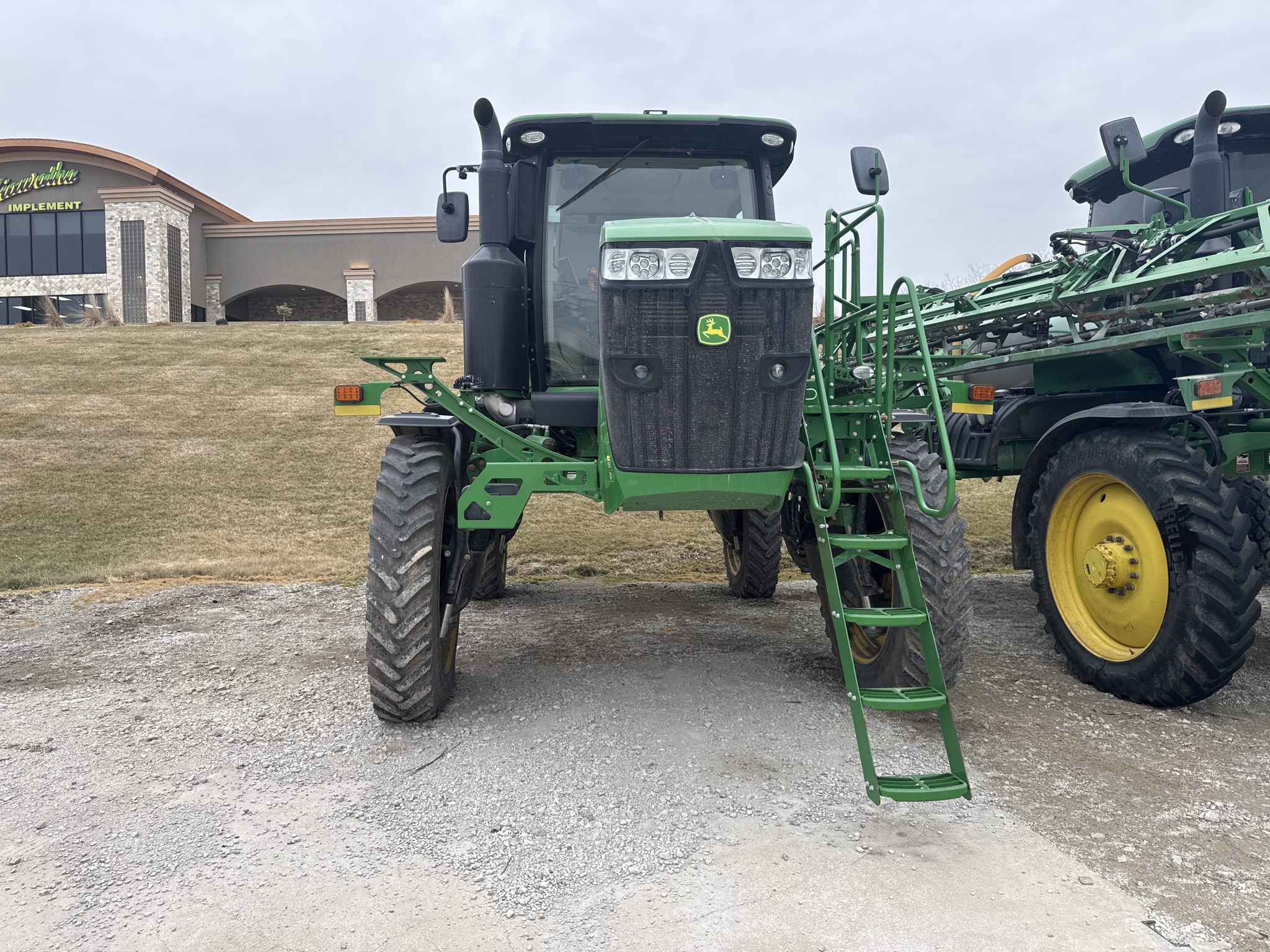 2019 John Deere R4030 Self-Propelled Sprayer