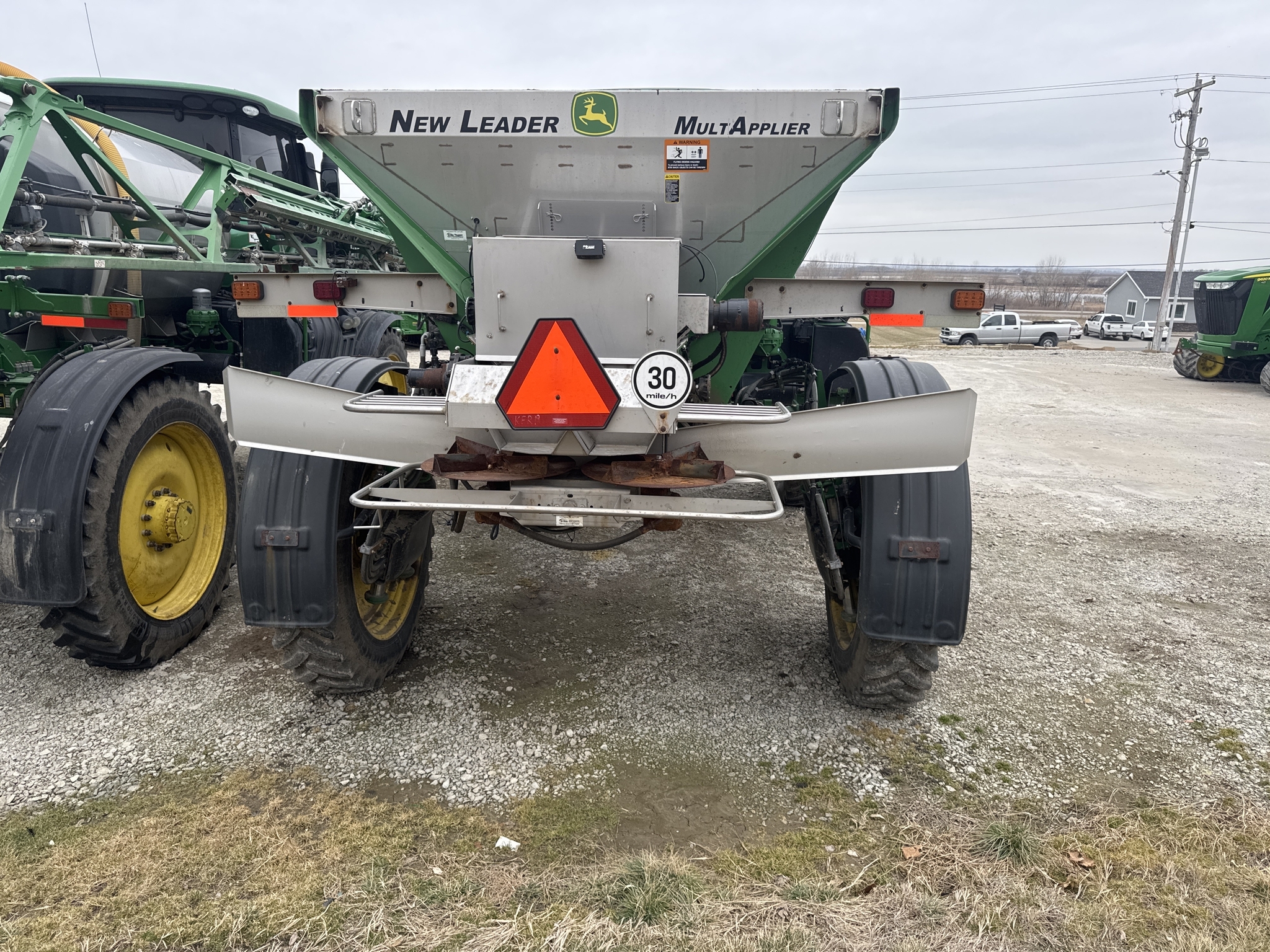 2019 John Deere R4030 Self-Propelled Sprayer