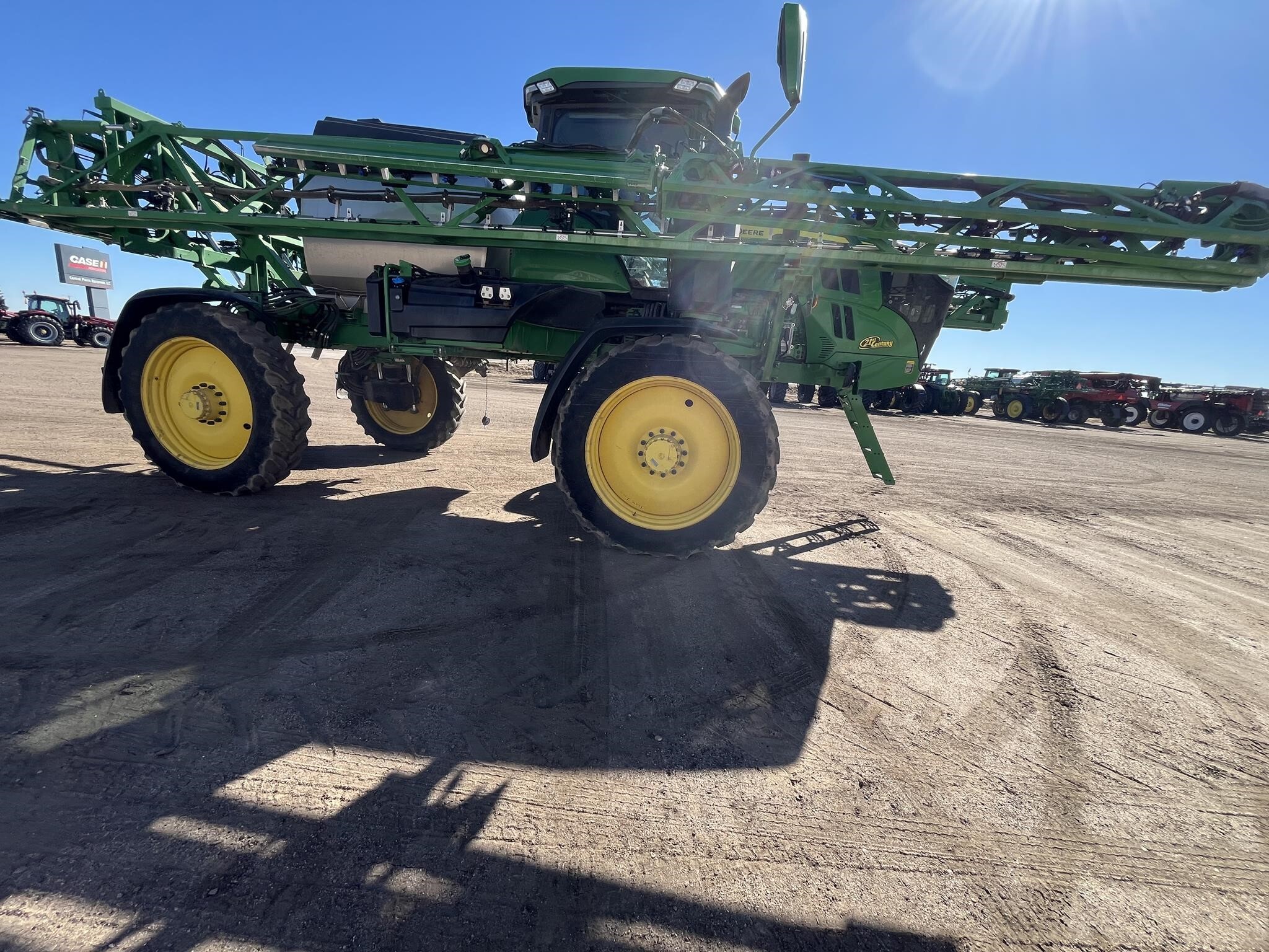 2022 John Deere 412R Self-Propelled Sprayer