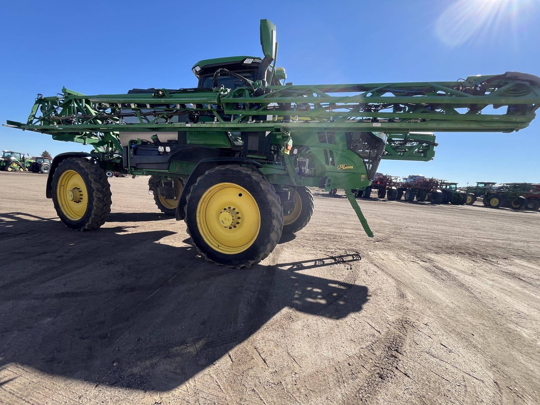 2022 John Deere 412R Self-Propelled Sprayer
