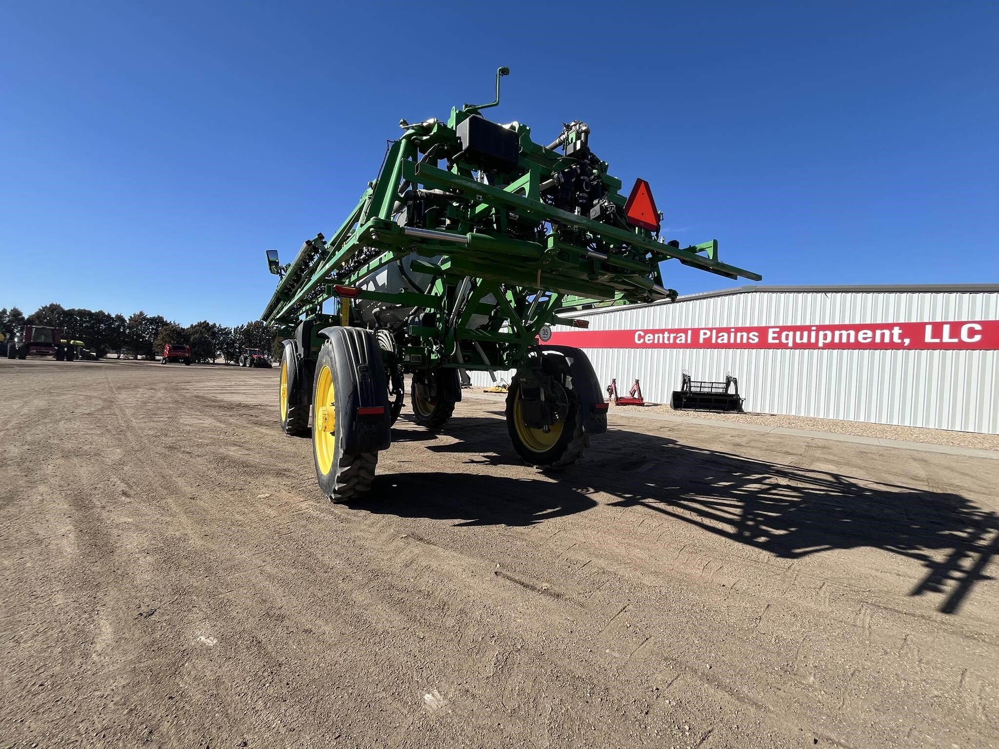 2022 John Deere 412R Self-Propelled Sprayer