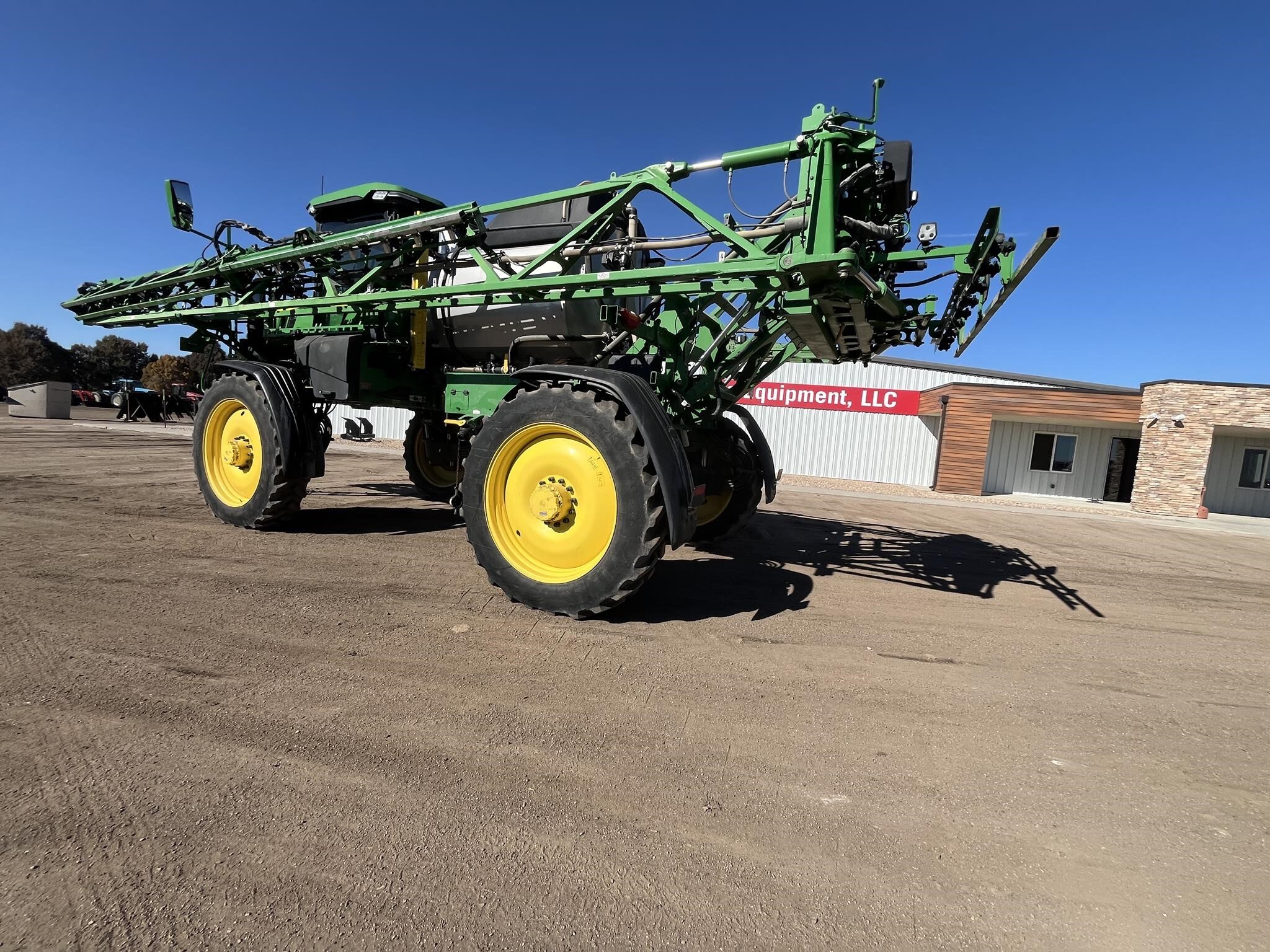 2022 John Deere 412R Self-Propelled Sprayer