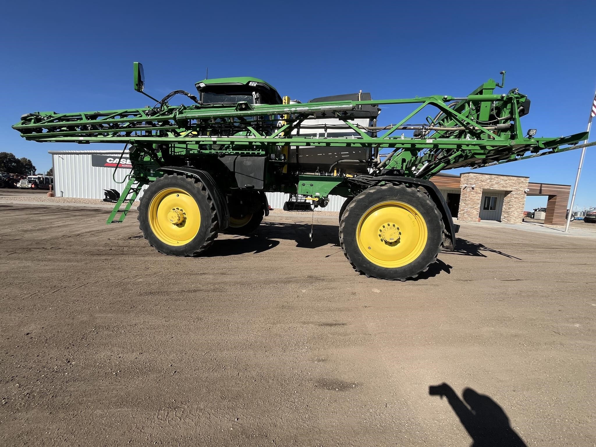 2022 John Deere 412R Self-Propelled Sprayer
