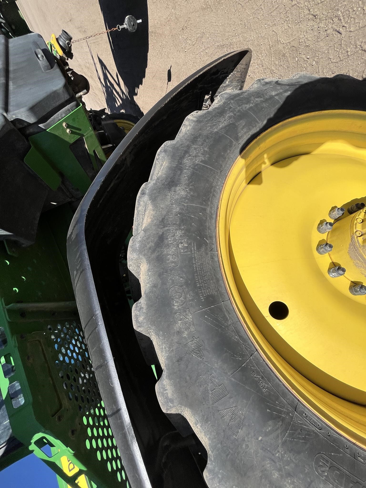 2022 John Deere 412R Self-Propelled Sprayer
