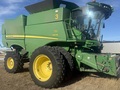 2017 John Deere S670 Combine