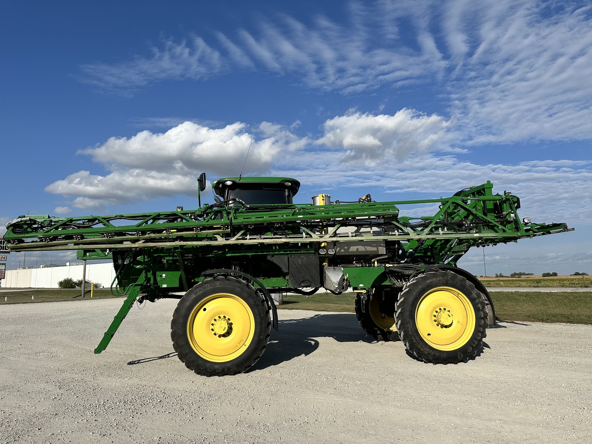 2021 John Deere R4038 Self-Propelled Sprayer