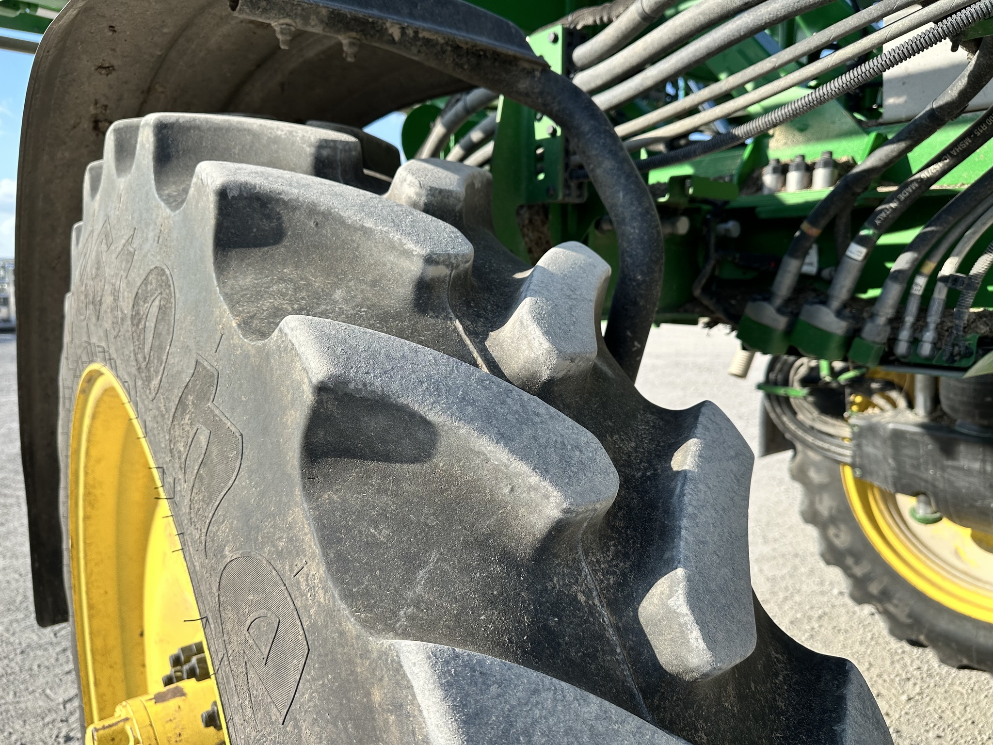 2021 John Deere R4038 Self-Propelled Sprayer