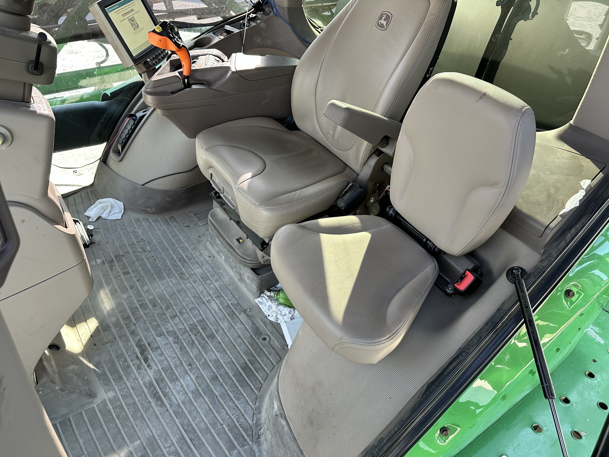 2021 John Deere R4038 Self-Propelled Sprayer