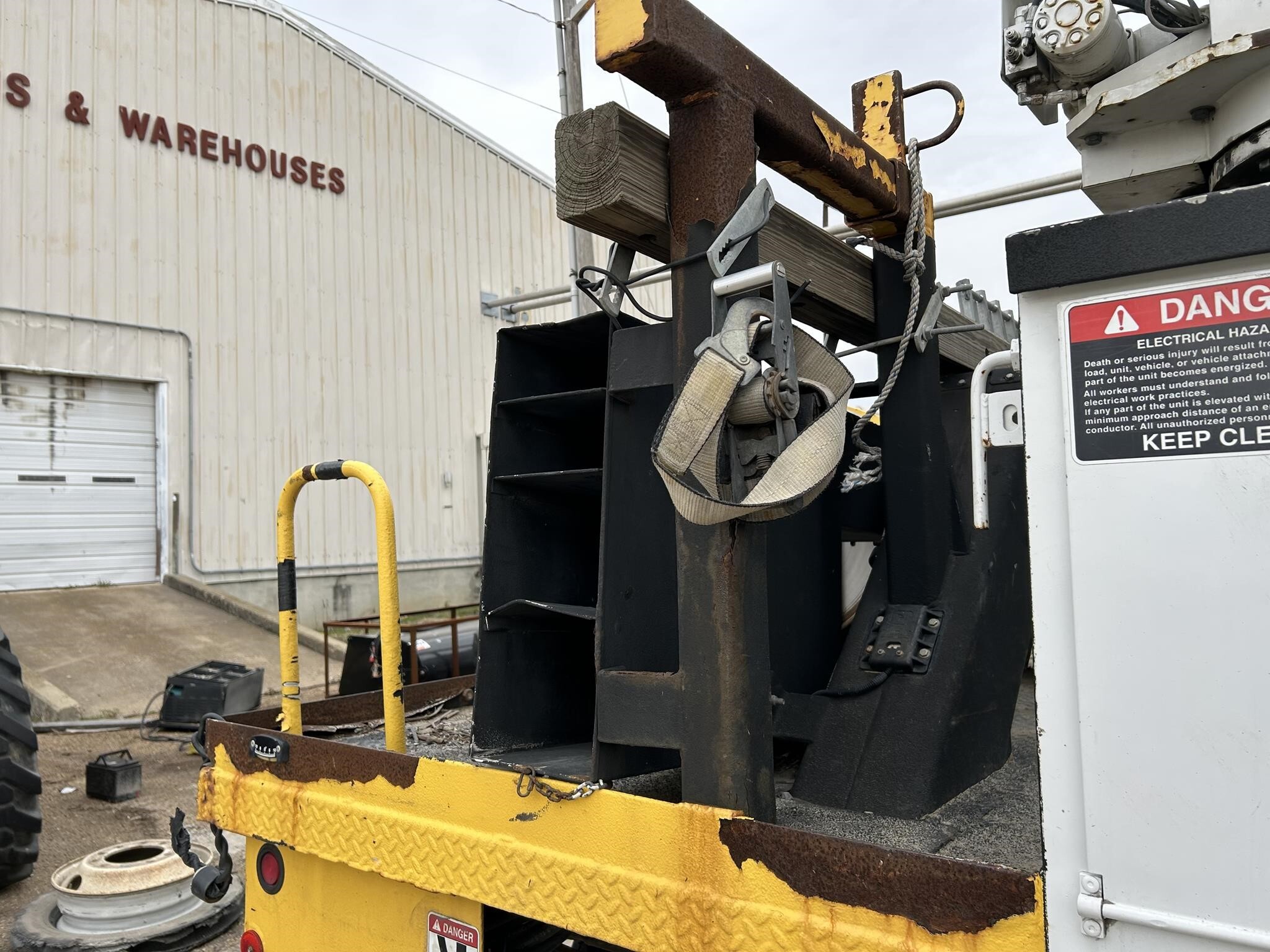 2012 Altec DM47T Crane