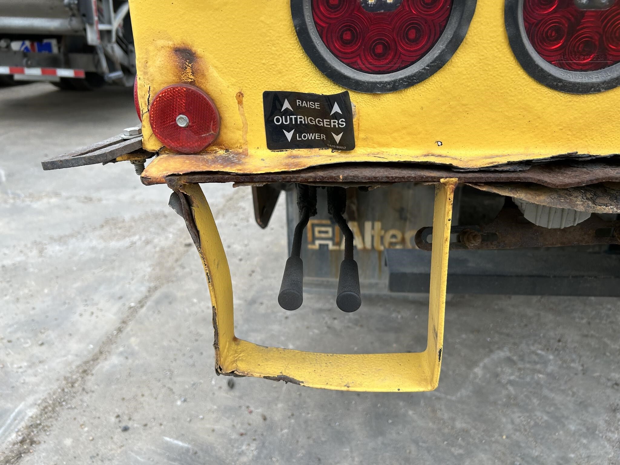 2012 Altec DM47T Crane