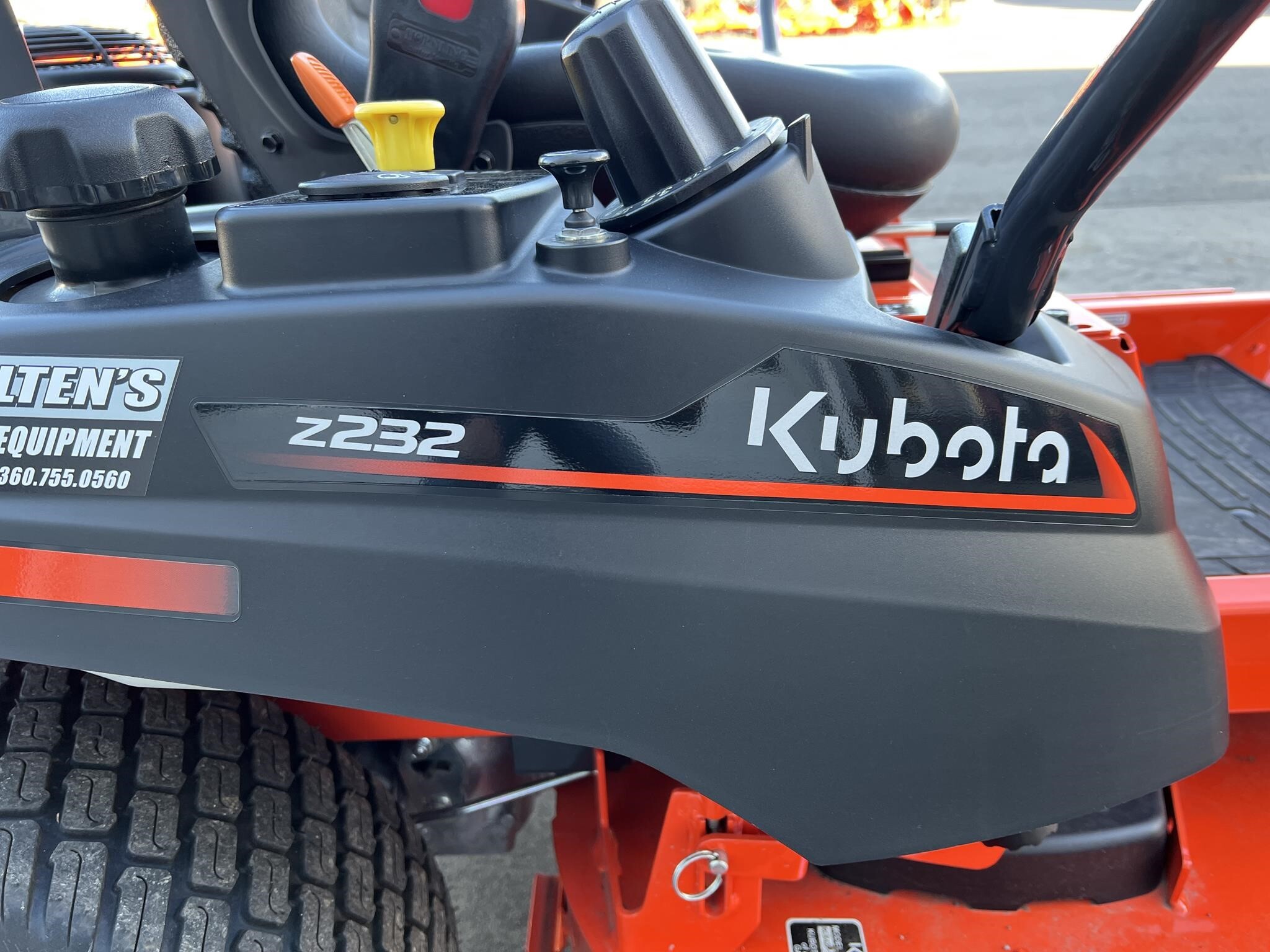 2026 Kubota Z232 Lawn Mower - $5,549 | Machinery Pete