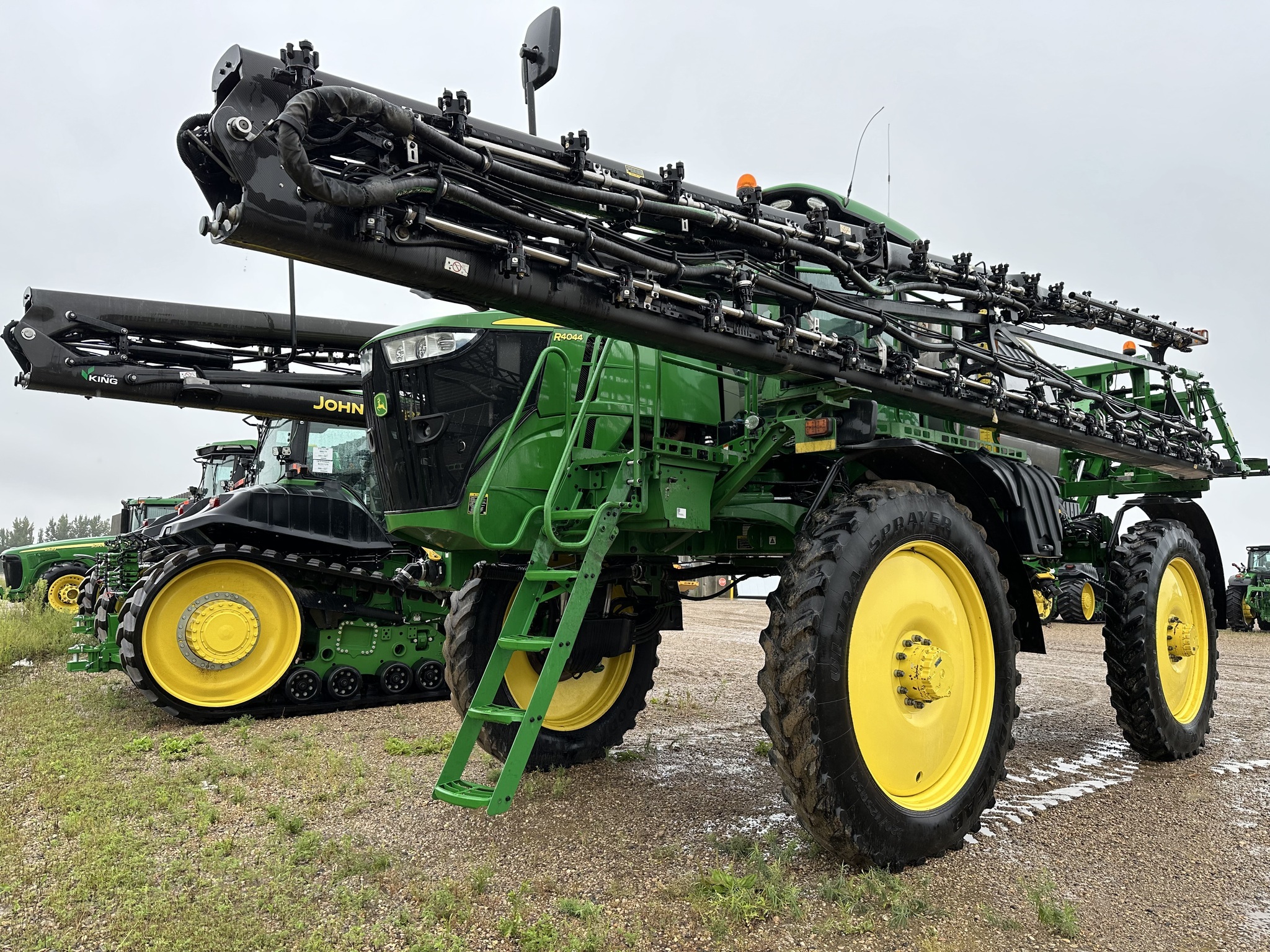 2020 John Deere R4044 Self-Propelled Sprayer