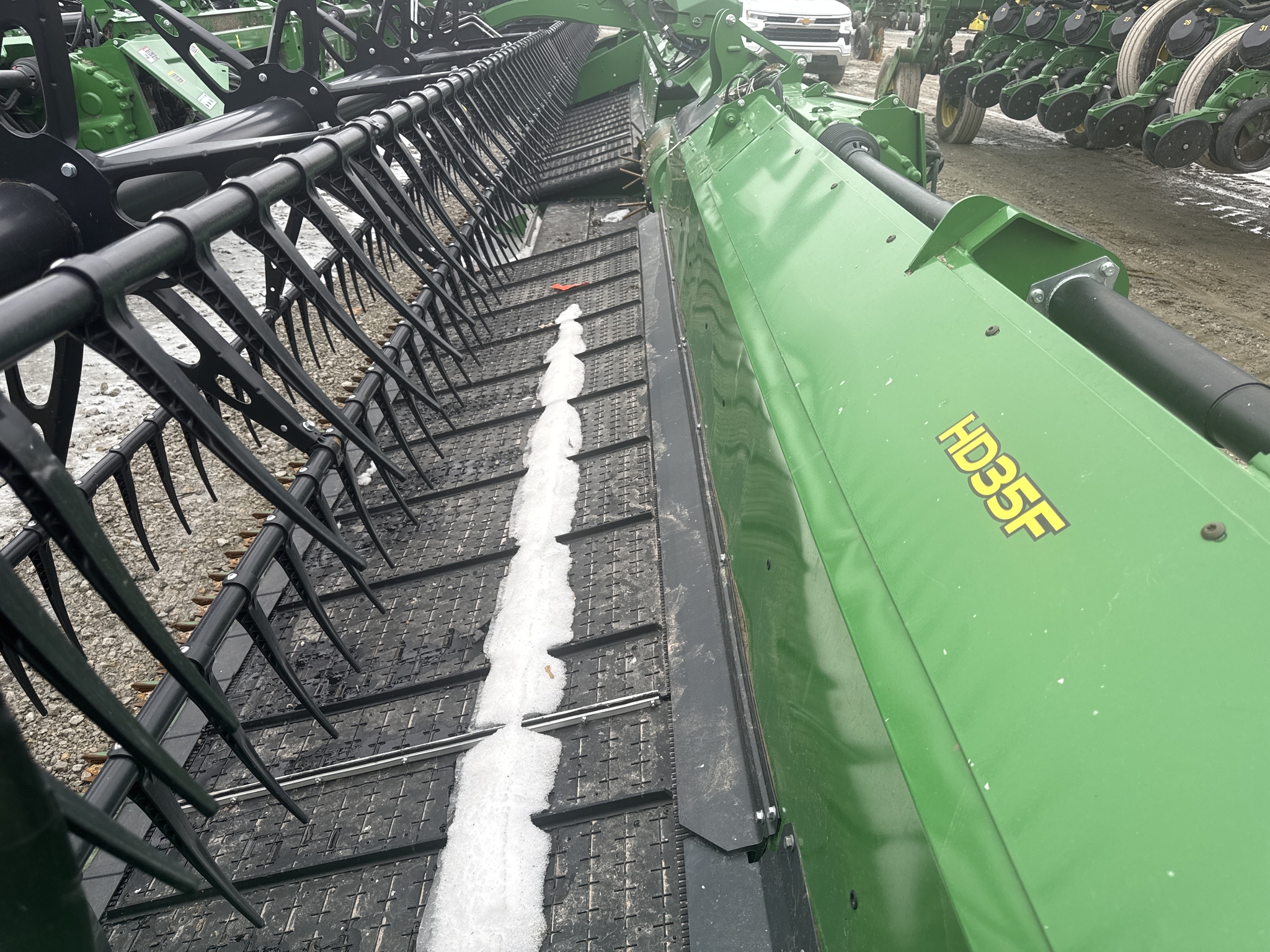 2023 John Deere HD35F Platform