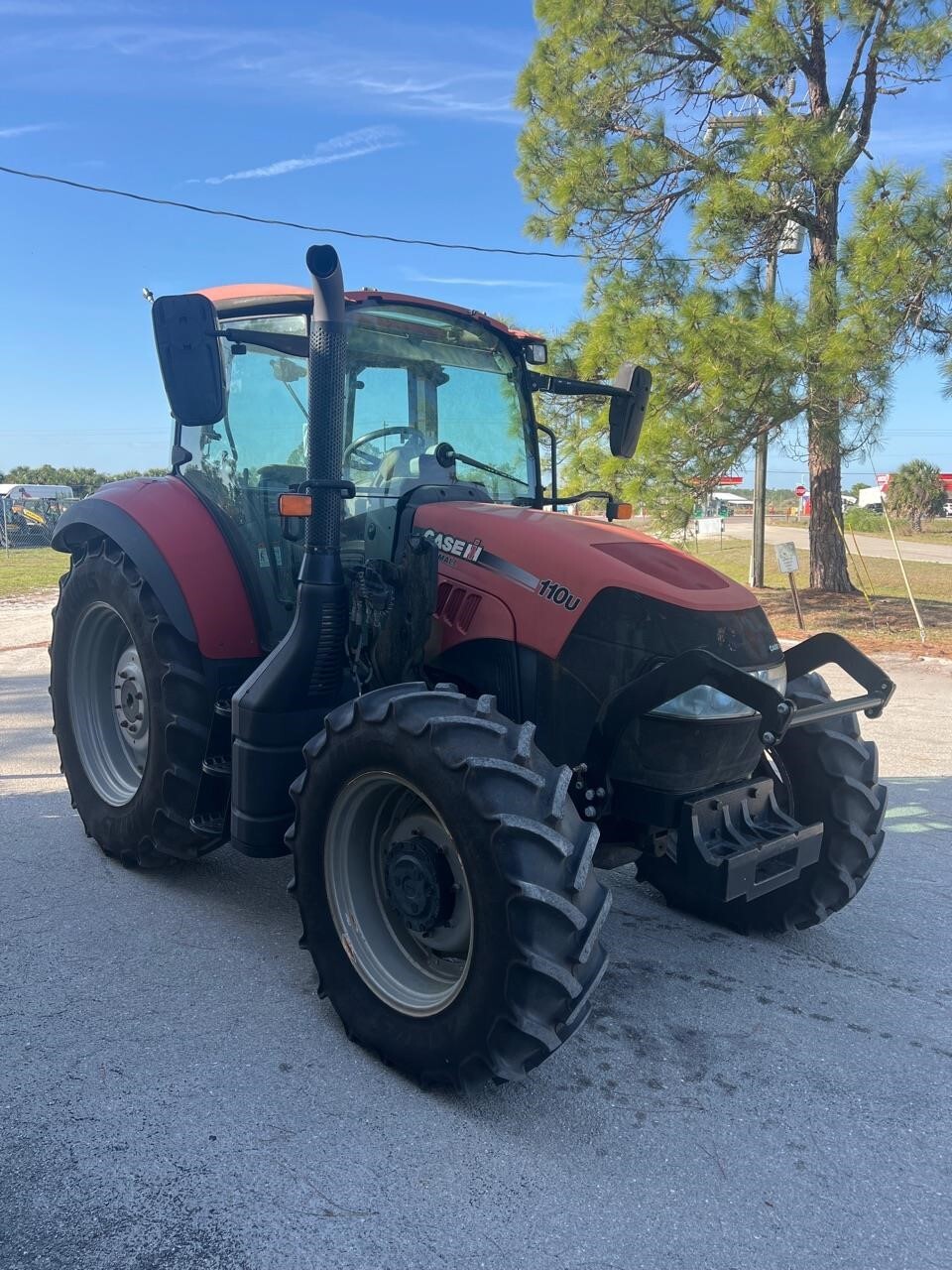 2017 Case IH Farmall 110U Tractor