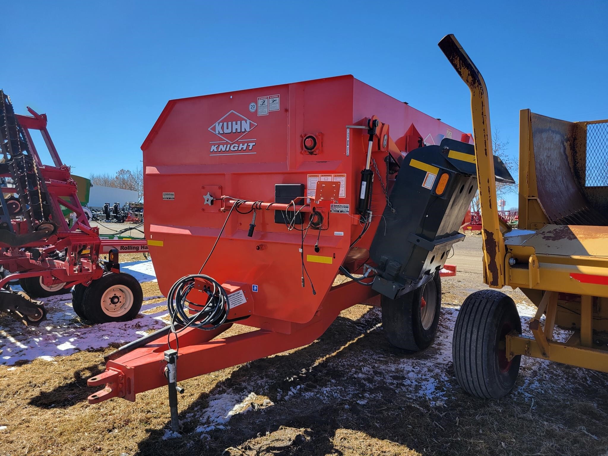 2018 Kuhn Knight RA136 Grinders and Mixer