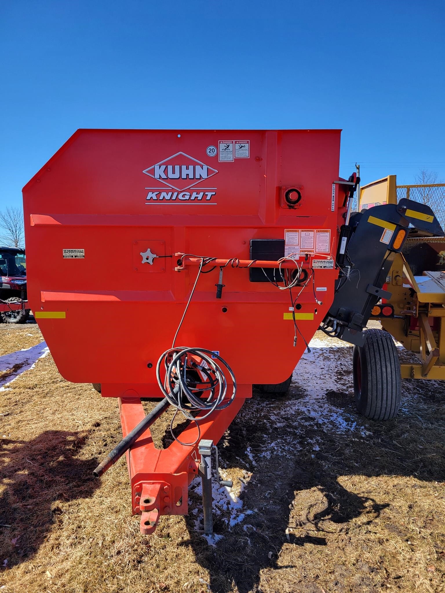 2018 Kuhn Knight RA136 Grinders and Mixer