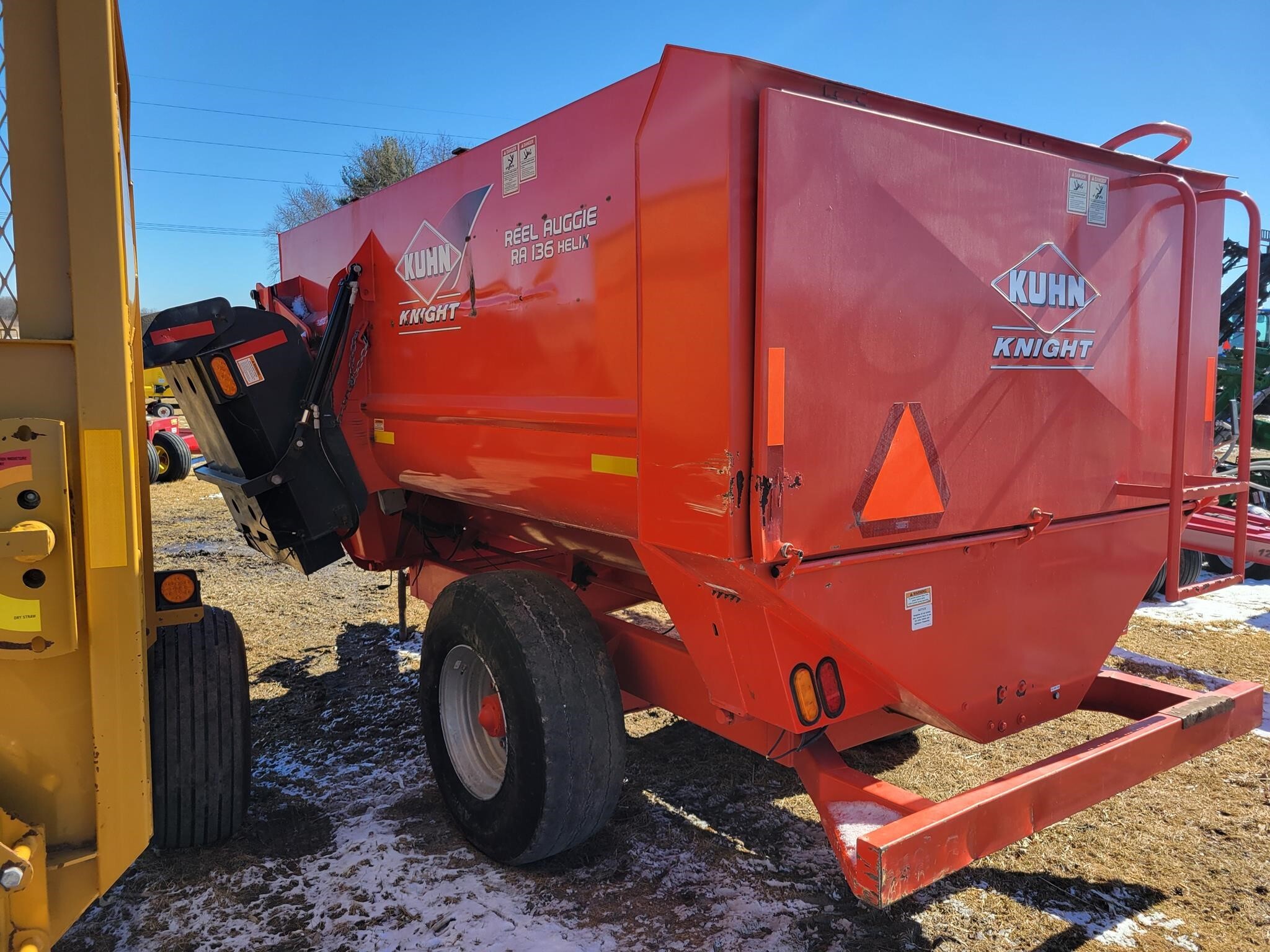 2018 Kuhn Knight RA136 Grinders and Mixer