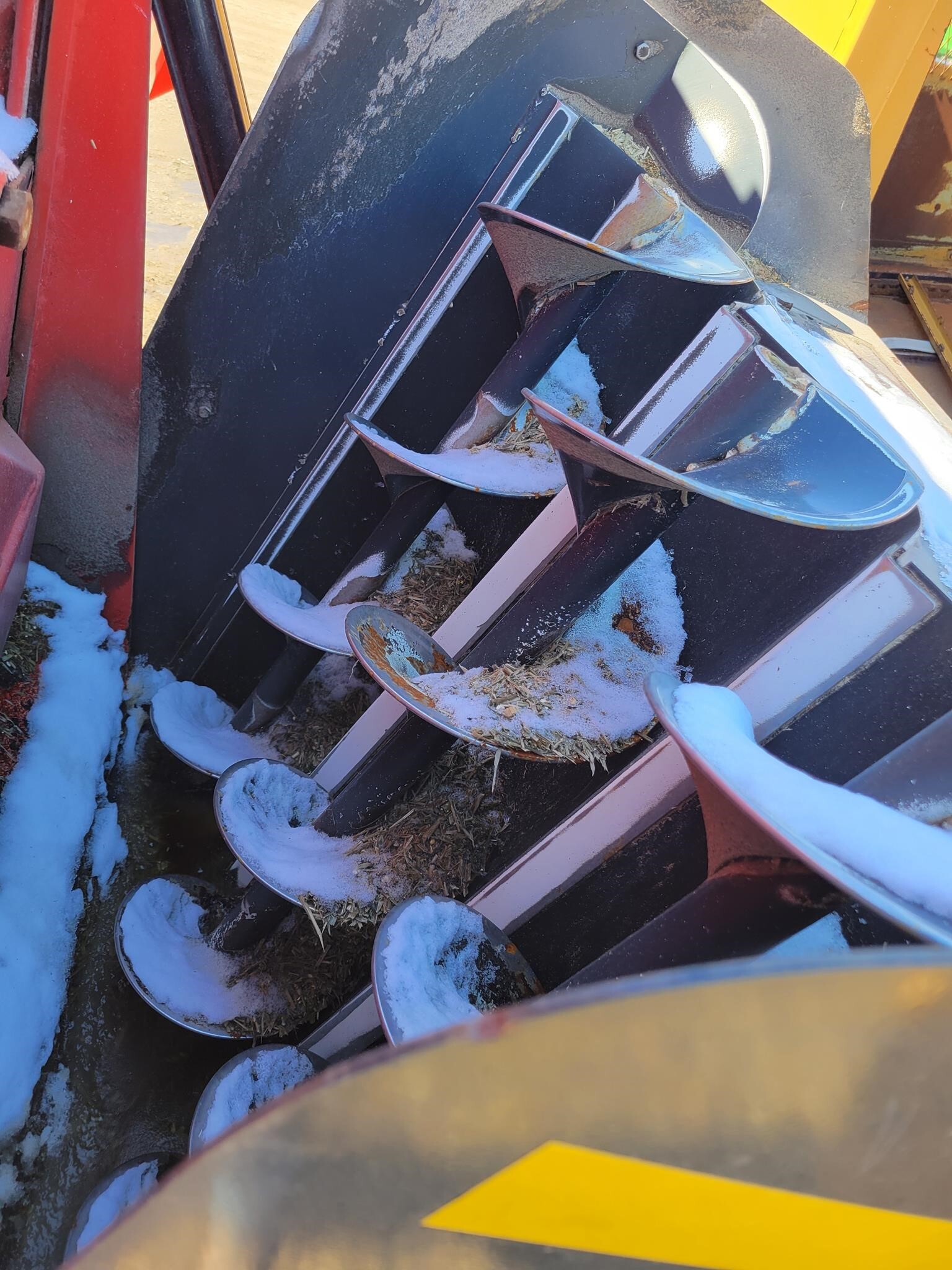 2018 Kuhn Knight RA136 Grinders and Mixer