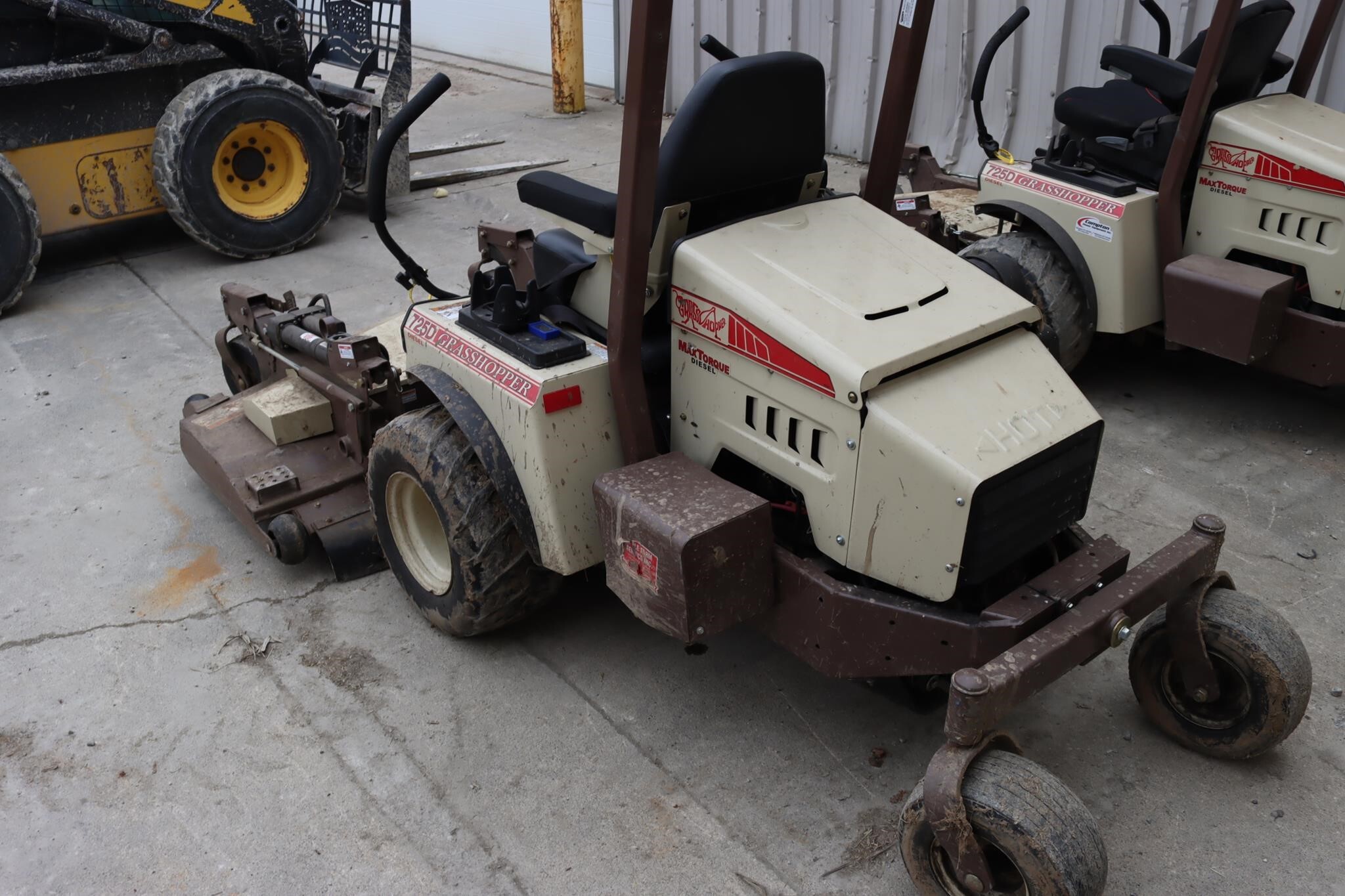 2011 Grasshopper 725DT6 Lawn Mower