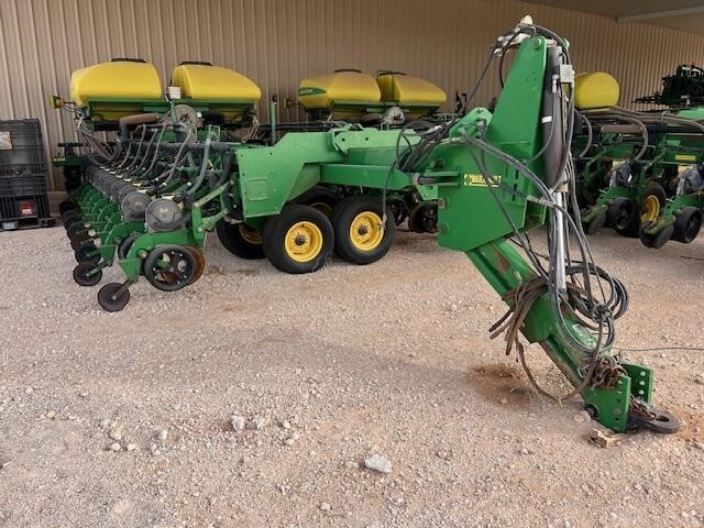 2009 John Deere DB44 Planter