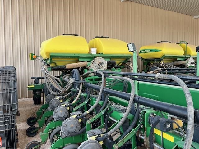 2009 John Deere DB44 Planter