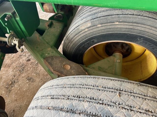 2009 John Deere DB44 Planter