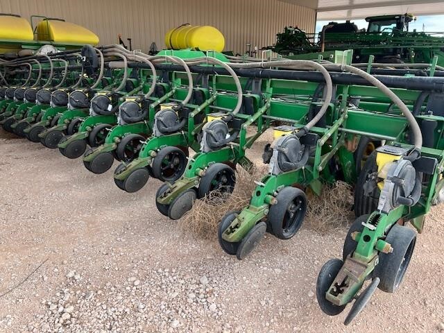 2008 John Deere DB90 Planter