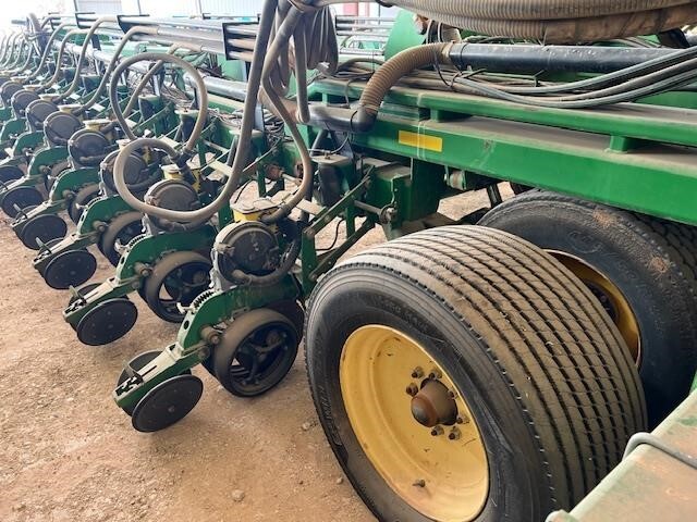 2008 John Deere DB90 Planter