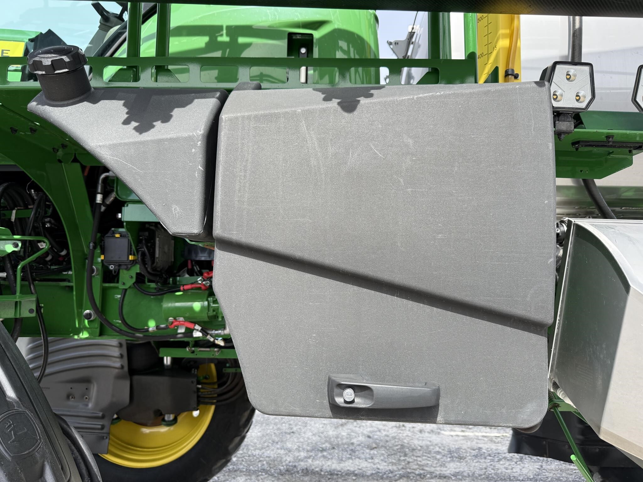 2024 John Deere 408R Self-Propelled Sprayer