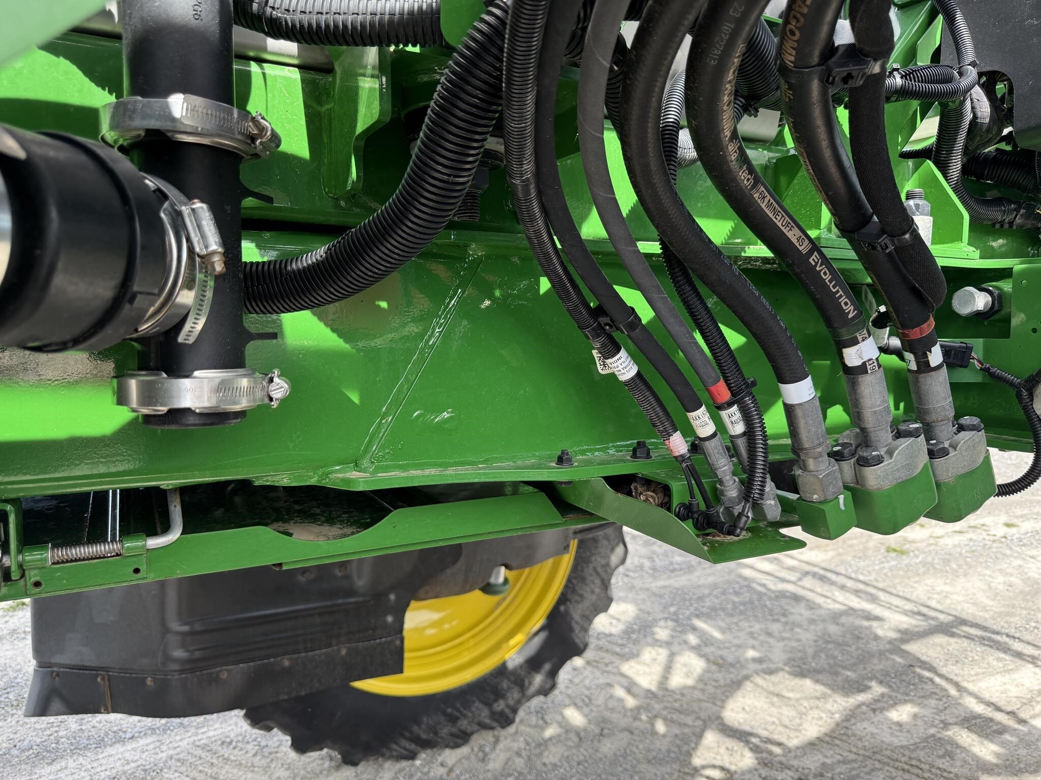 2024 John Deere 408R Self-Propelled Sprayer