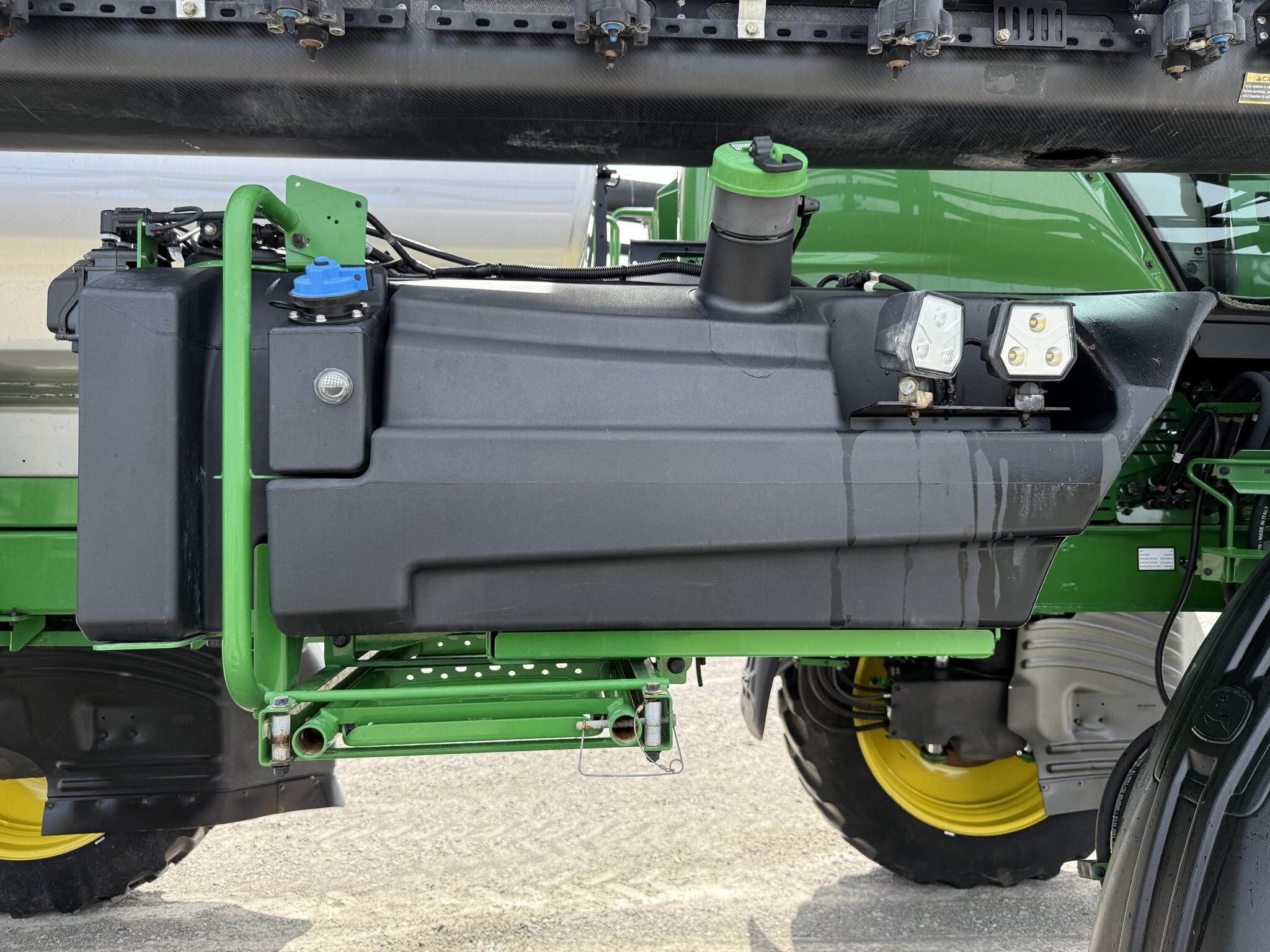 2024 John Deere 408R Self-Propelled Sprayer