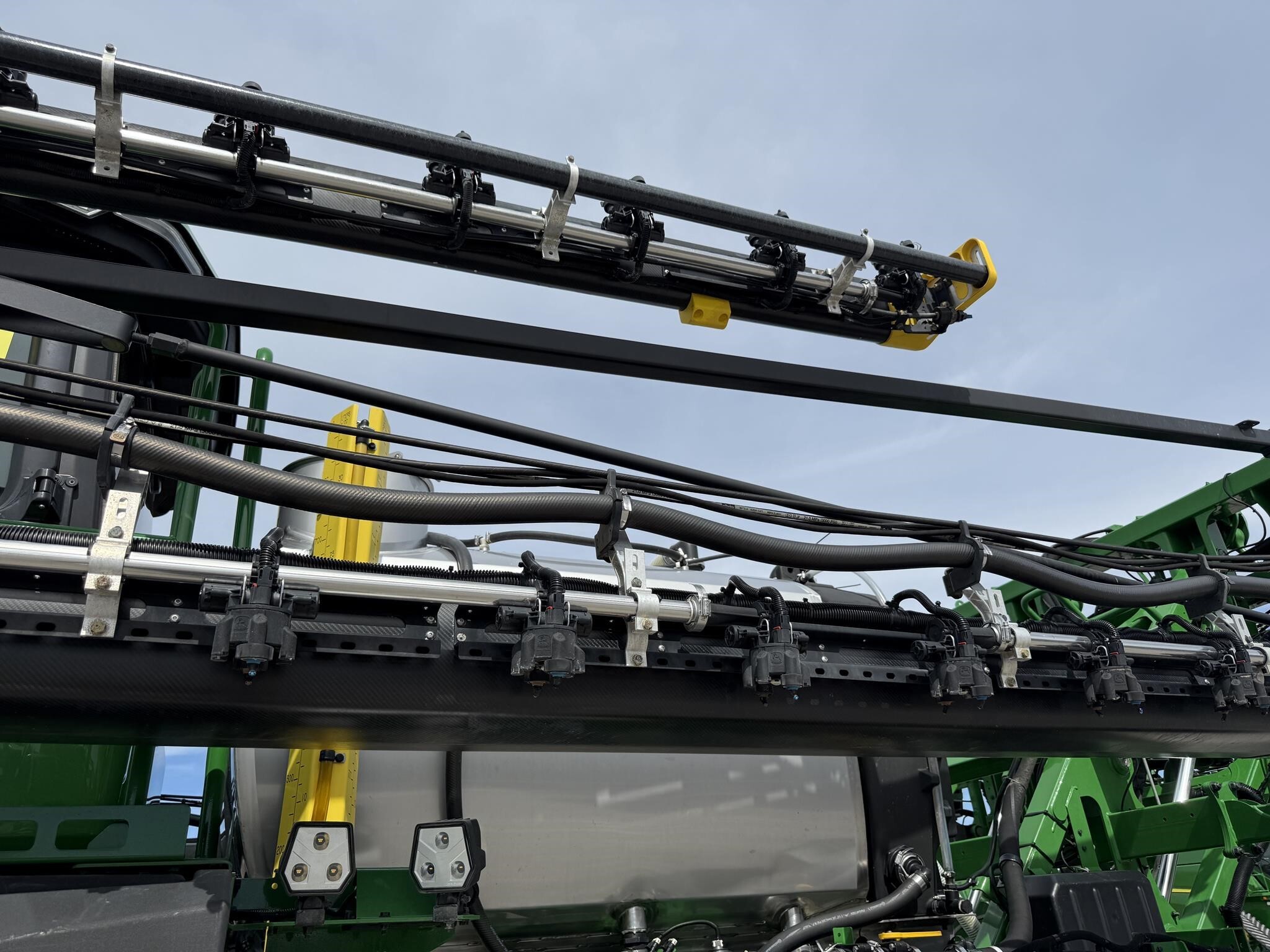 2024 John Deere 408R Self-Propelled Sprayer