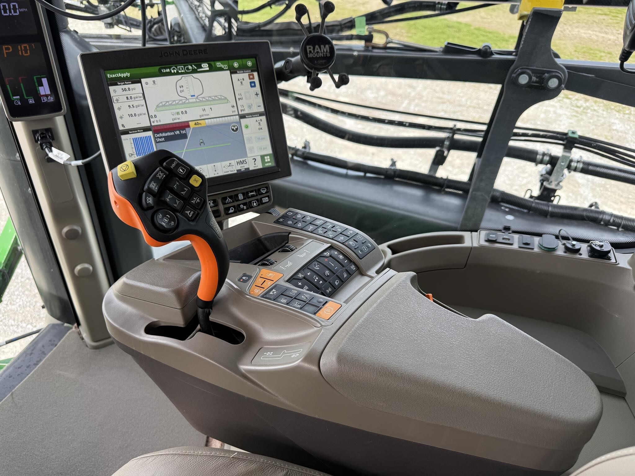 2024 John Deere 408R Self-Propelled Sprayer