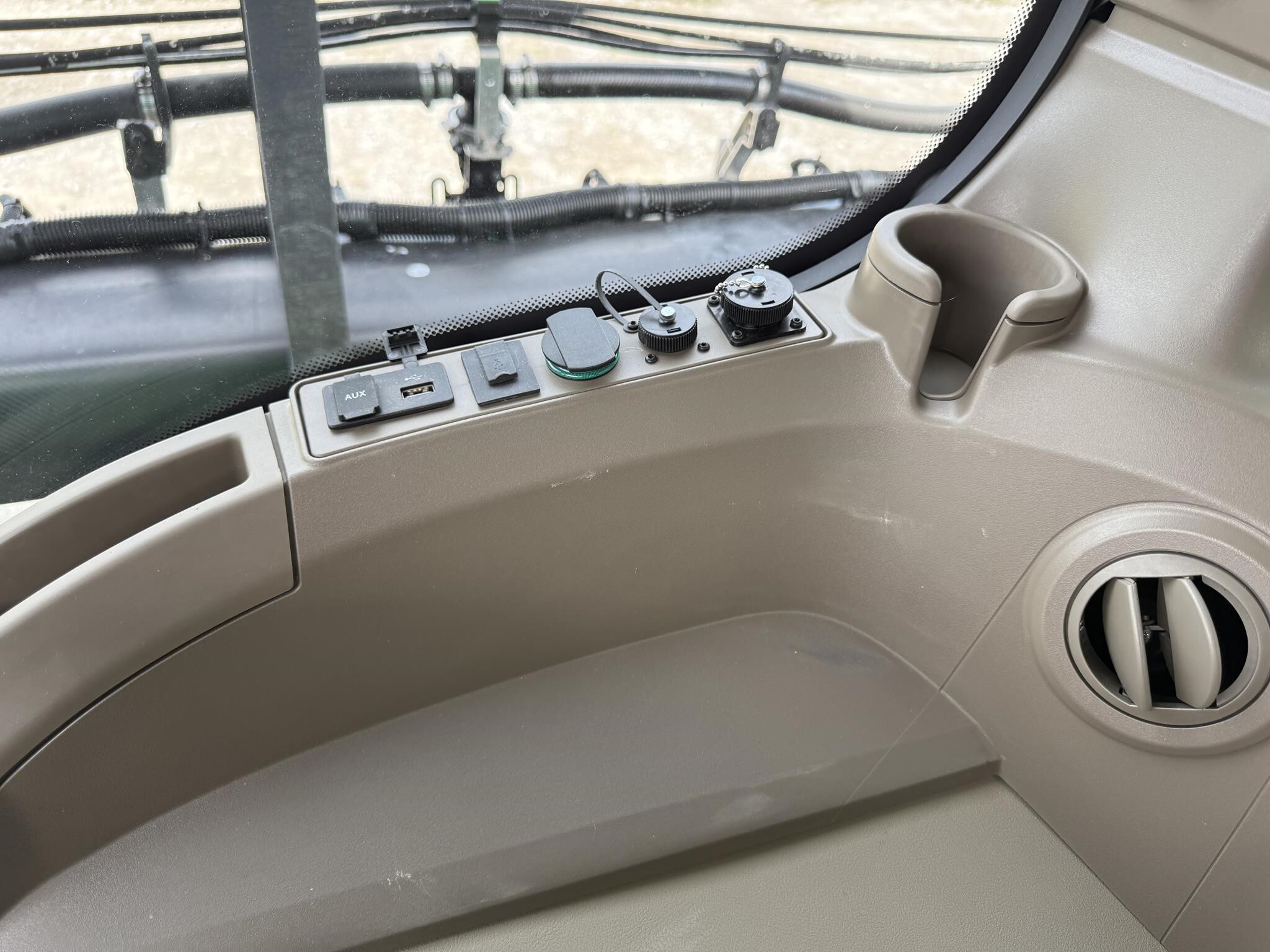 2024 John Deere 408R Self-Propelled Sprayer